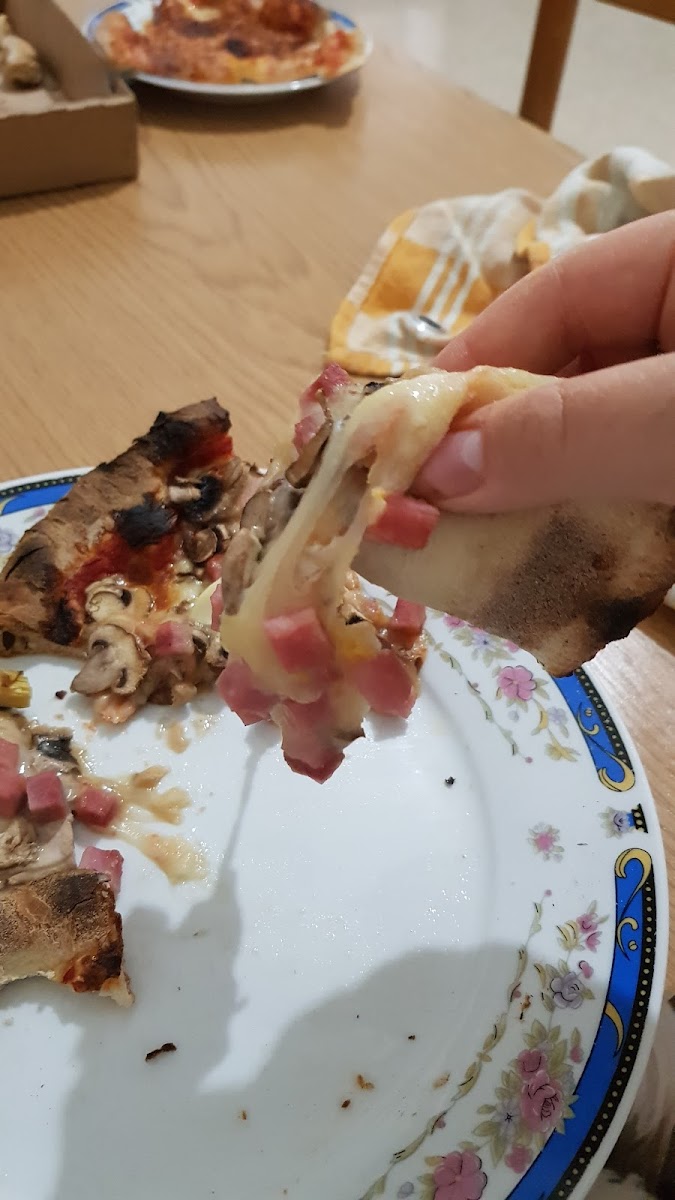 Tal-Pizza Fgura Photos 2